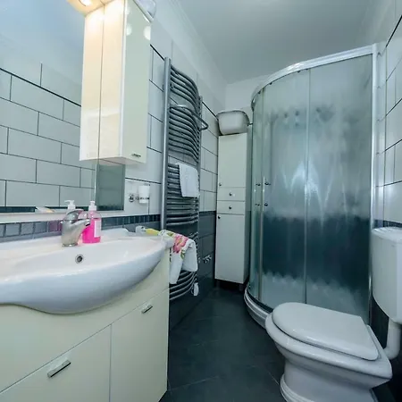 Apartman Larissa Rab Town